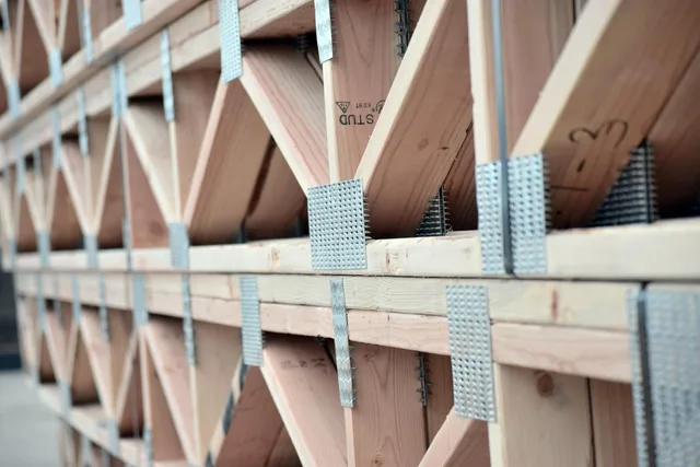 floor truss, trusses, construction, framing, building, brown construction, brown frame. Studio shed construction: five site lessons