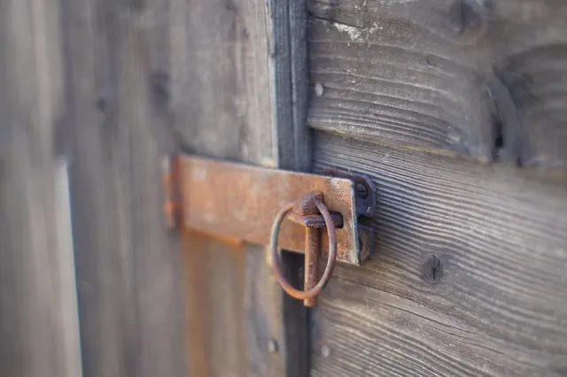 shed, lock, clasp, wood, shallow depth, building, garden shed, wooden, close-up, macro, gray garden
